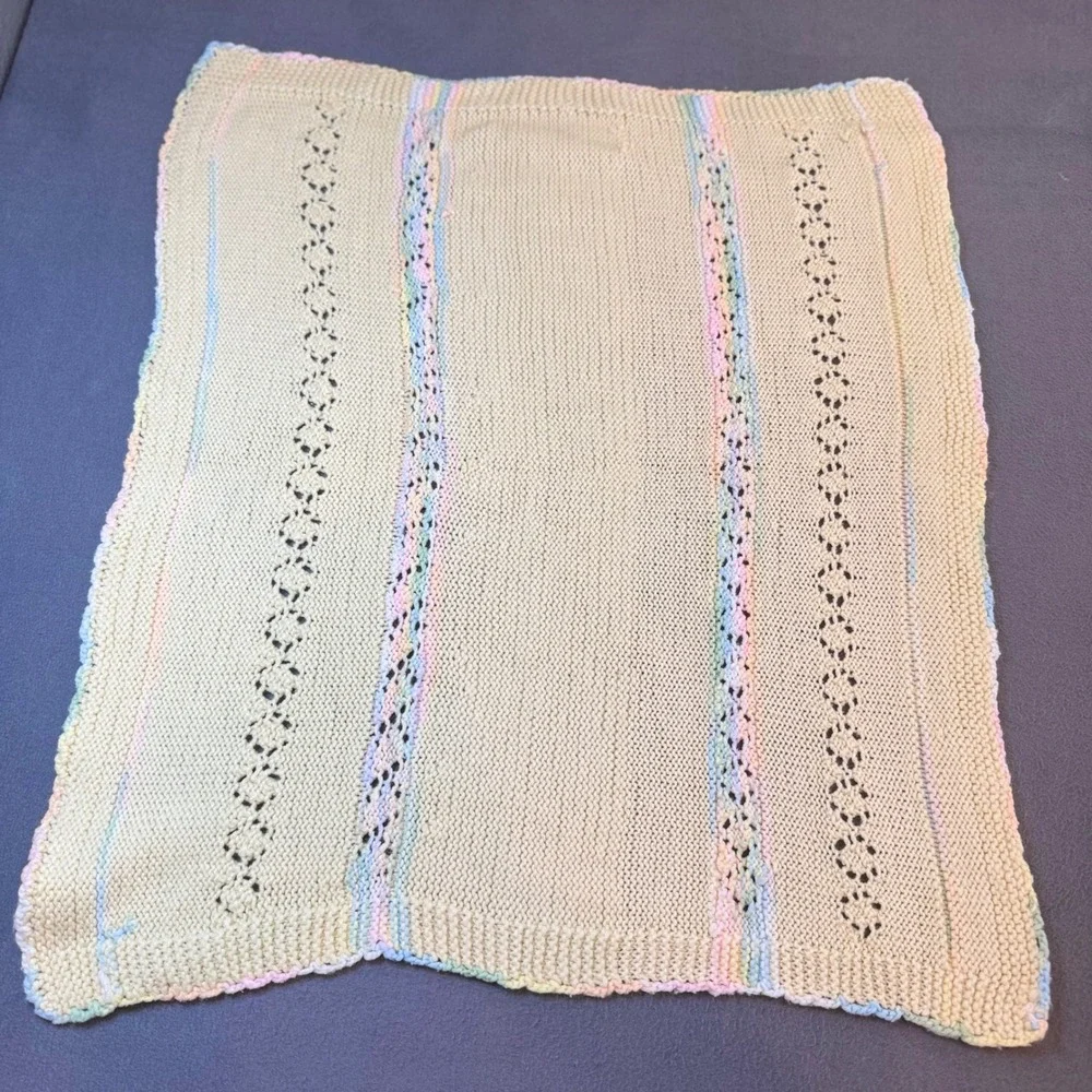 Vintage Handmade Pastel Yellow Knit Baby Blanket Rainbow Lace Trim 28x31‎